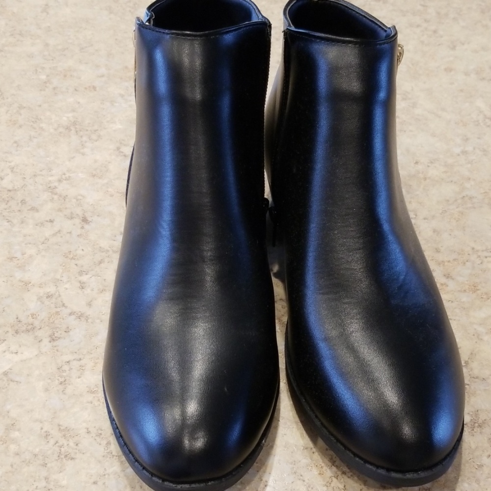 Black Boots
